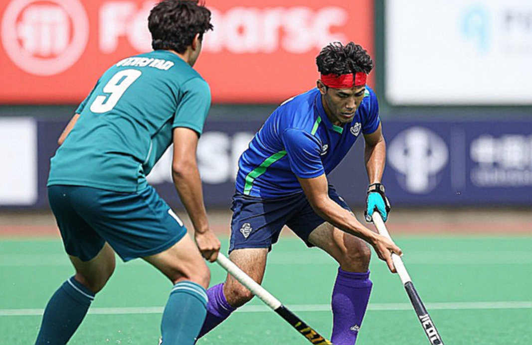 ১৩ সংস্করণ, ২৭ বছর: ঢাকার হকি কেন মাঠ হারায় — এবং জুনিয়র বিশ্বকাপের টিকিট যা বলে না