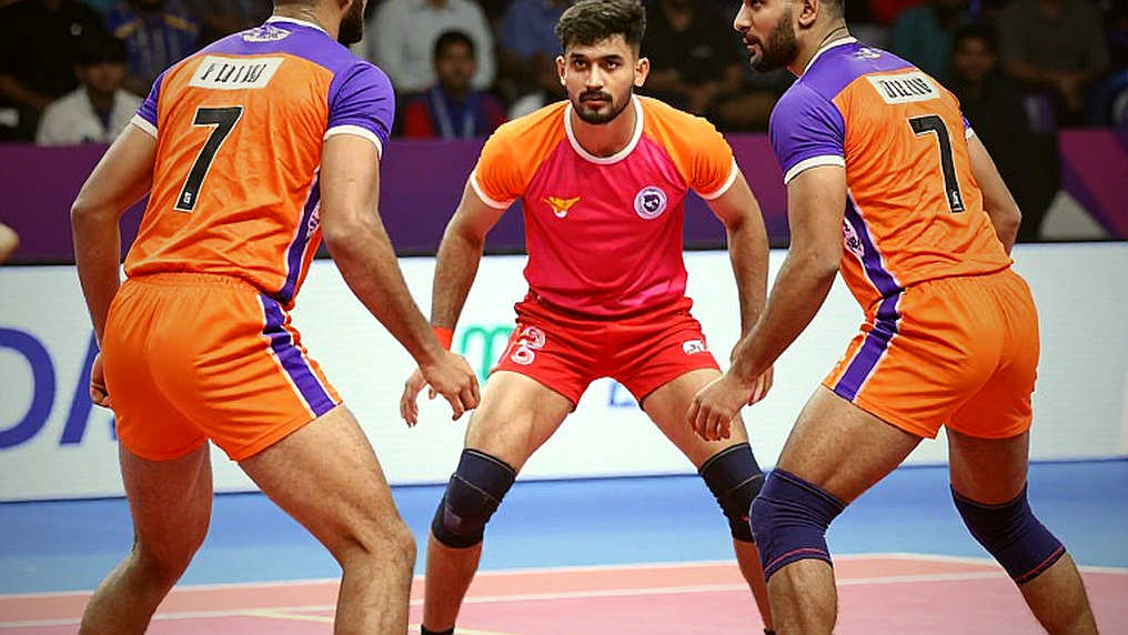 তৃতীয় লেনের রিপোর্ট: সুনীল কুমারের আর্মব্যান্ড, পবন সেহরাওয়াতের পতাকা আর জাপানের নীরব প্রশ্ন